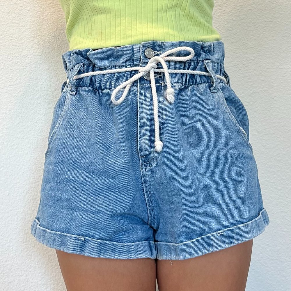 PacSun High-Waisted Jean Shorts, size Medium